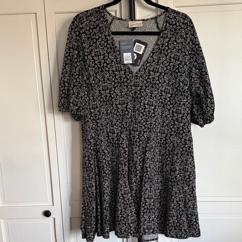 NWT Universal Thread Babydoll Dress with Pockets